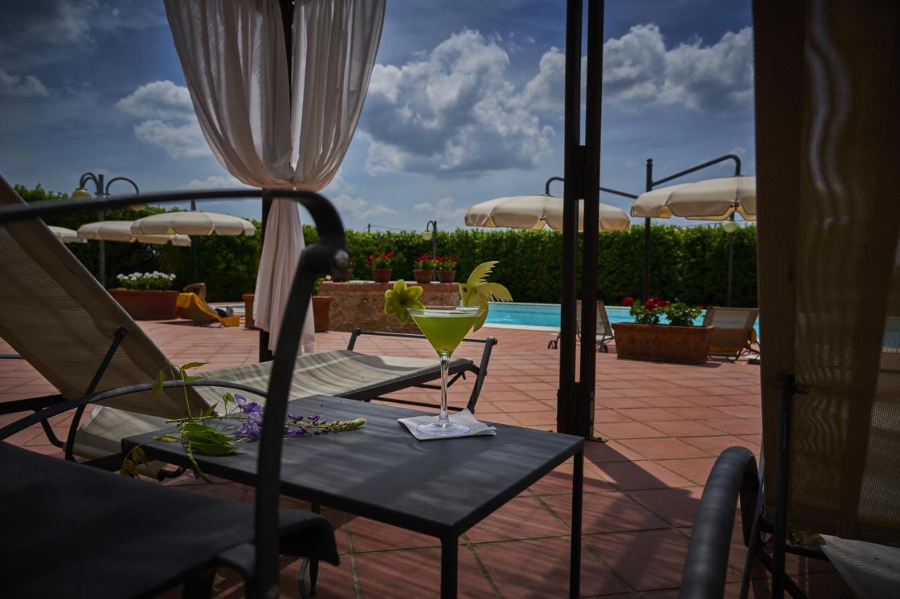 Villa Curina Resort Castelnuovo Berardenga Exterior photo